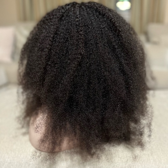 Wig - Picture 5 of 6